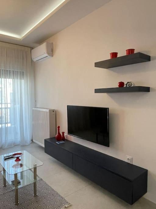 The Red Apartment *